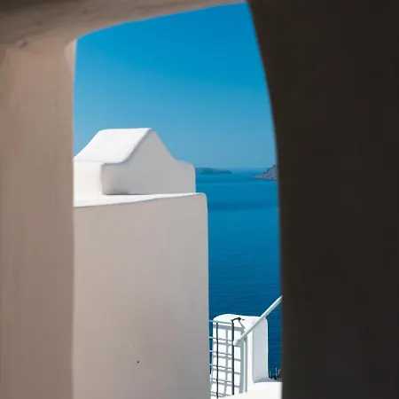 Old * Oia