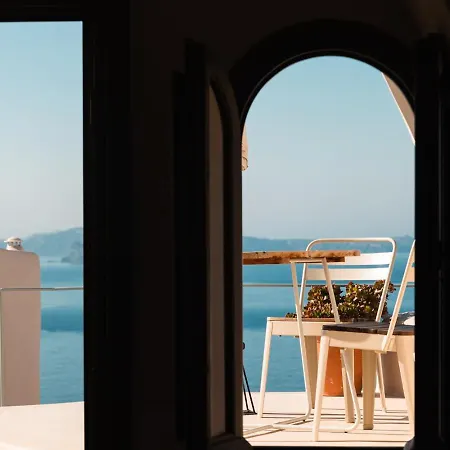 Old Semesterbostad Oia