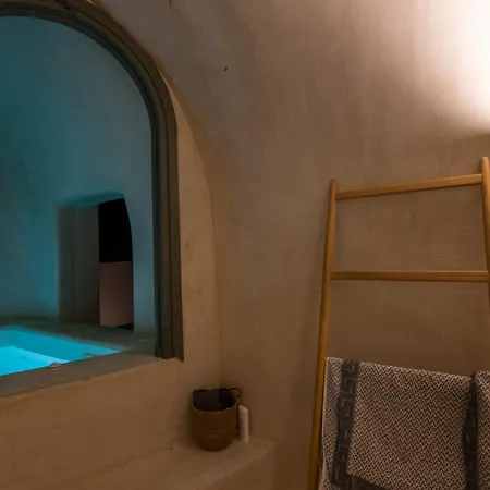 Holiday home Pano Meria Cave House One In Oia (Santorini)