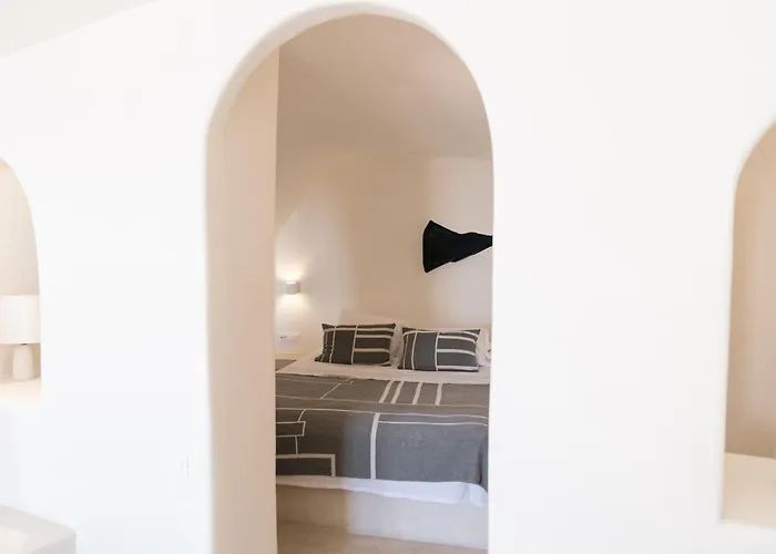 Pano Meria Cave House One In Oia