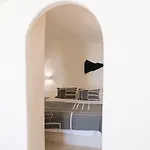 Pano Meria Cave House One In Oia (Santorini)